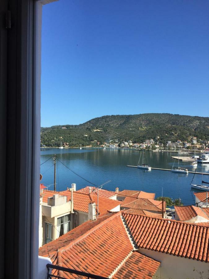 Gigi Rooms Poros Town Exteriér fotografie